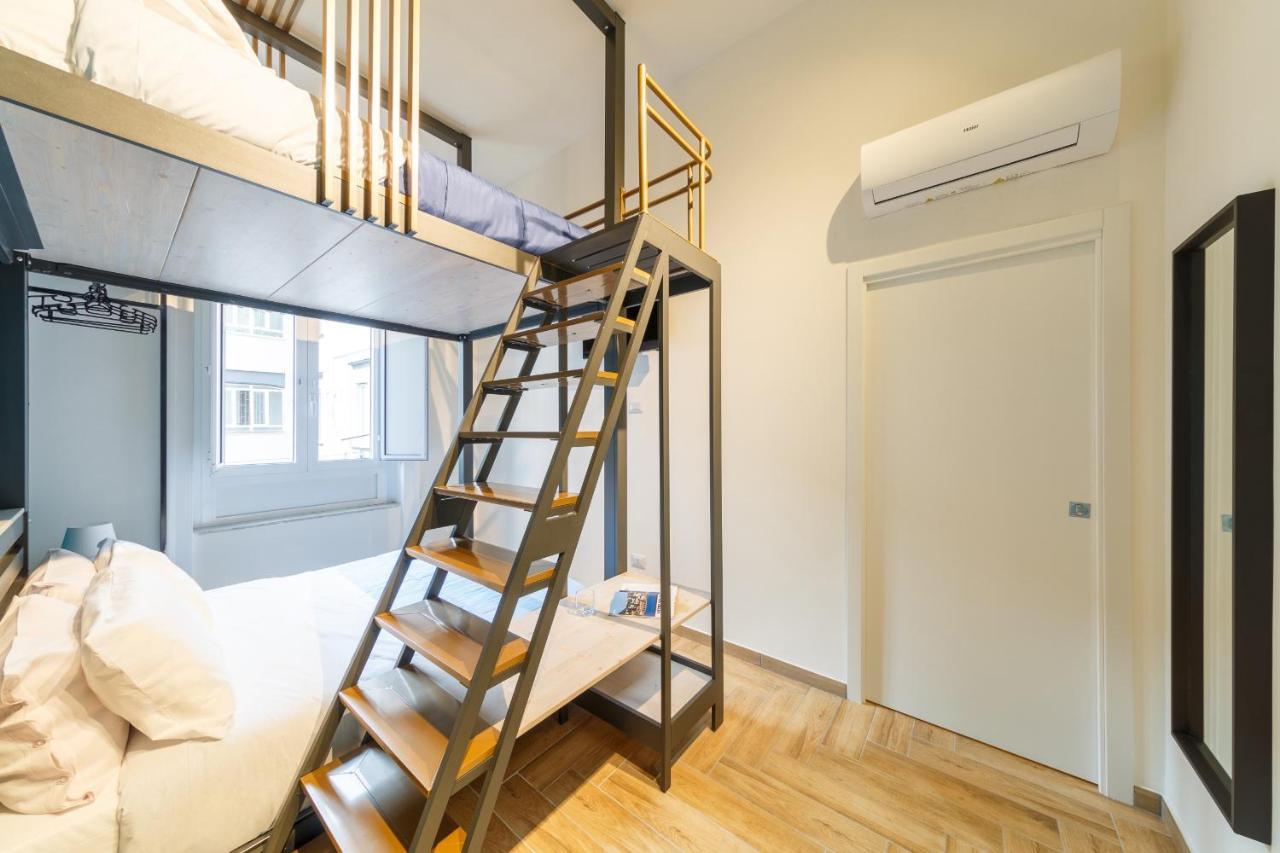 Central Station Apartments & Suites Наполи Екстериор снимка